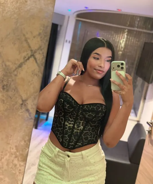 Mia